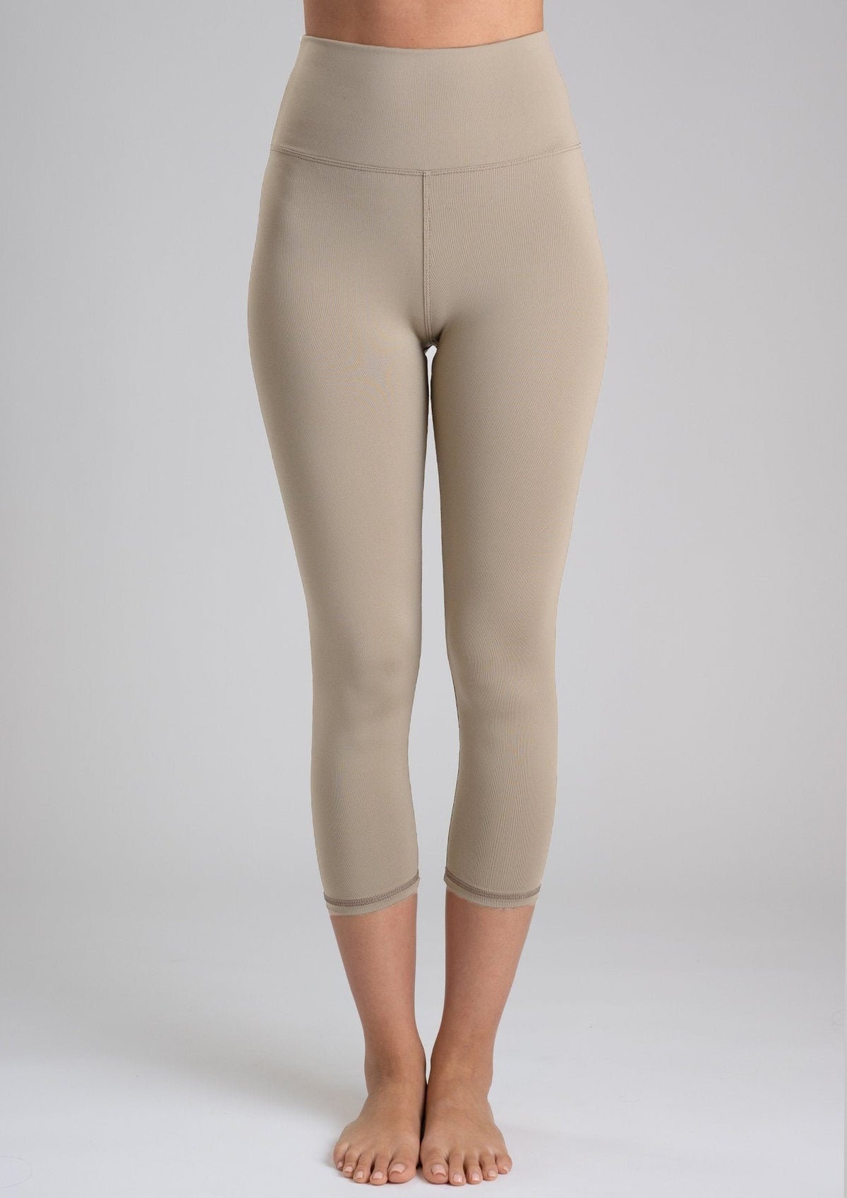 High Waist Capri insstreet