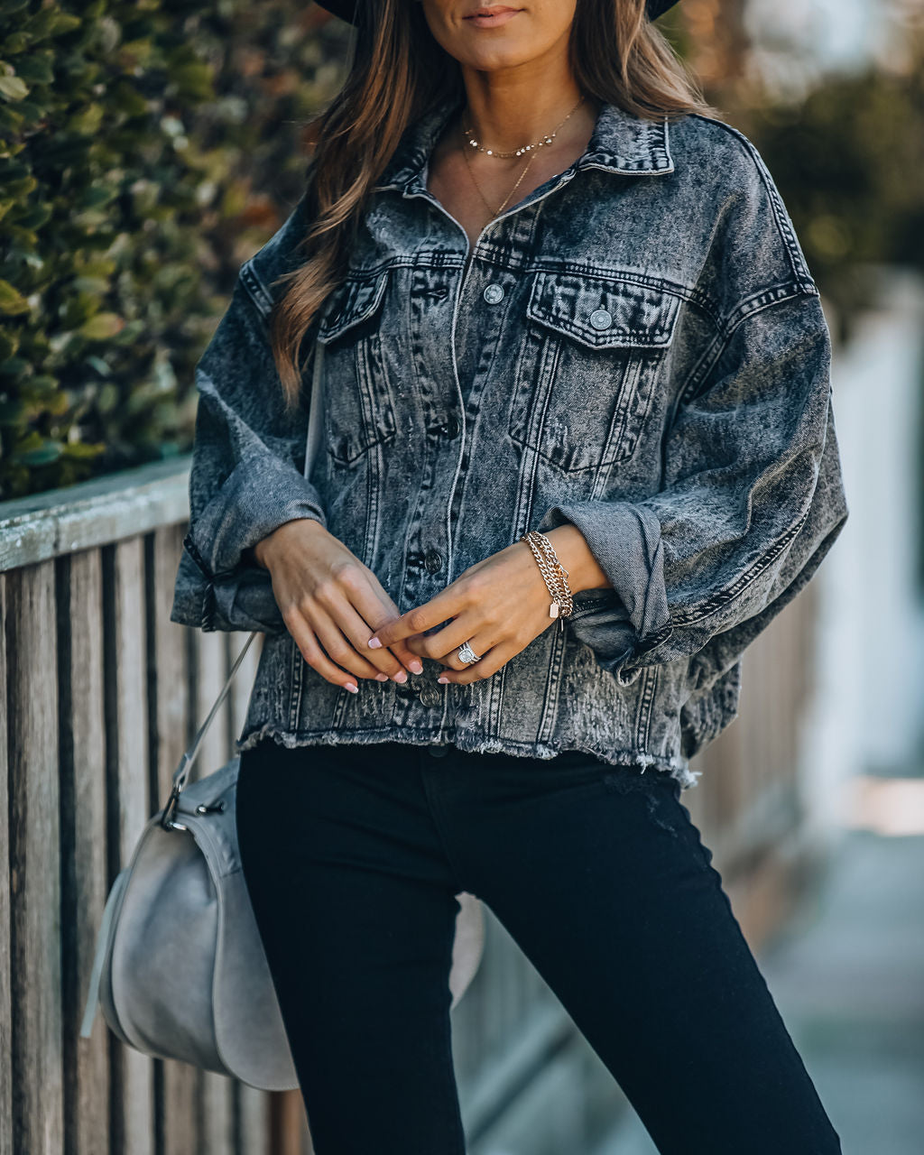 Tobias Distressed Relaxed Denim Jacket MUST-001