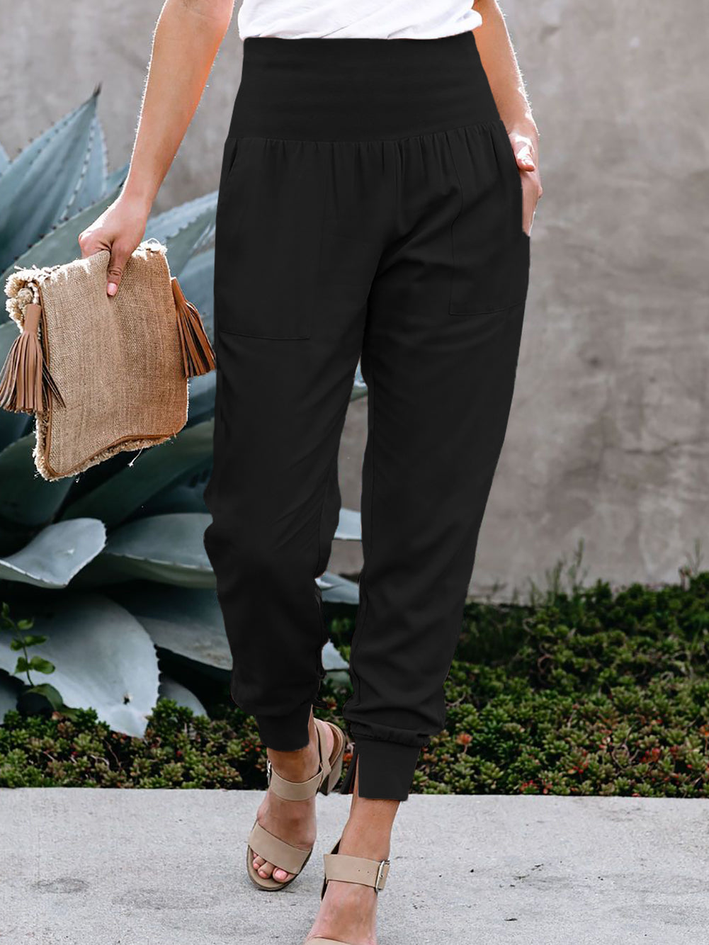 Slit Cropped Pants 2023-03-14 InsStreet