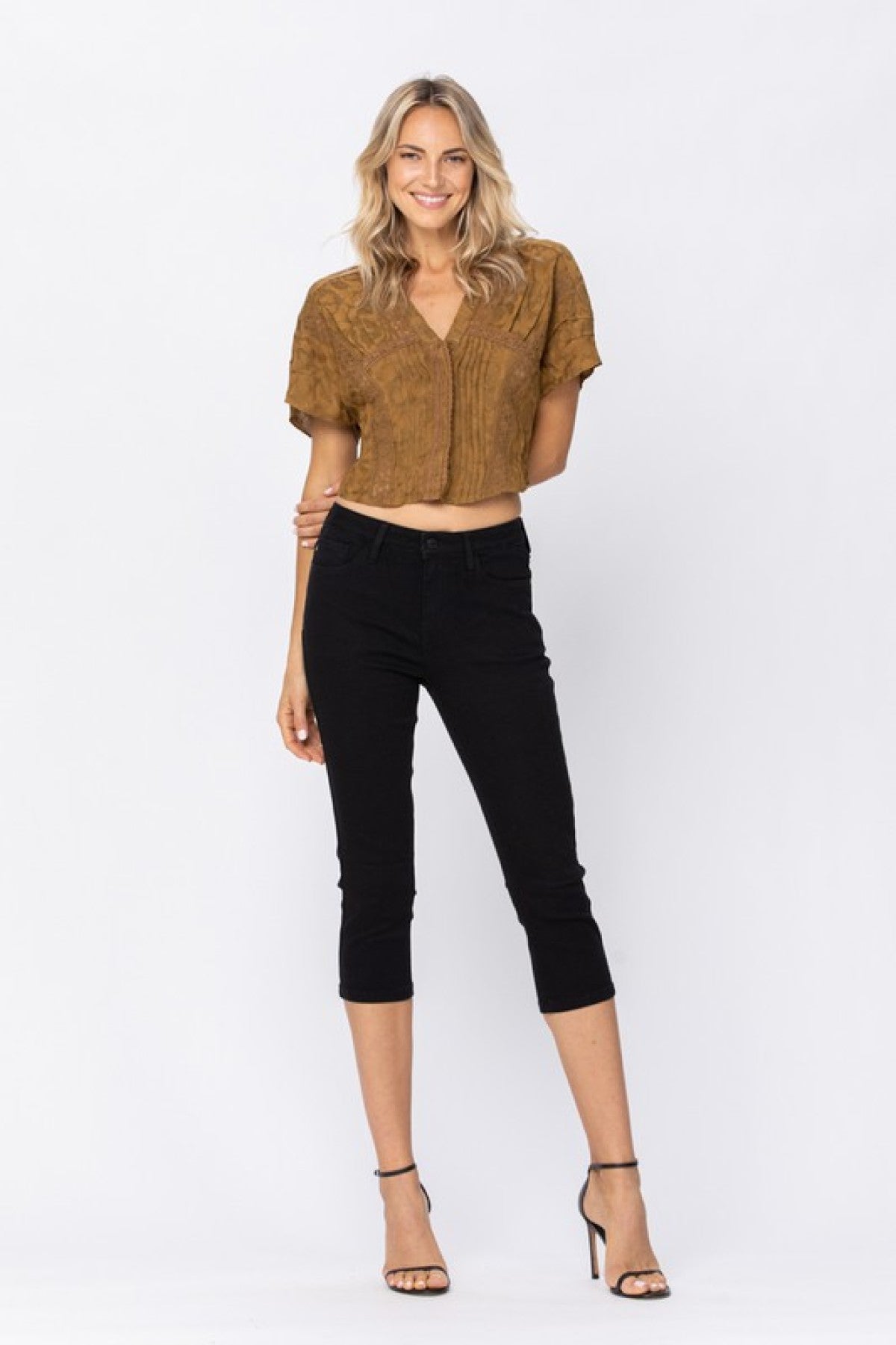 Mid Rise Black Skinny Denim Capri Ins Street