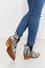 MMShoes Back At It Point Toe Bootie in Snakeskin Ins Street