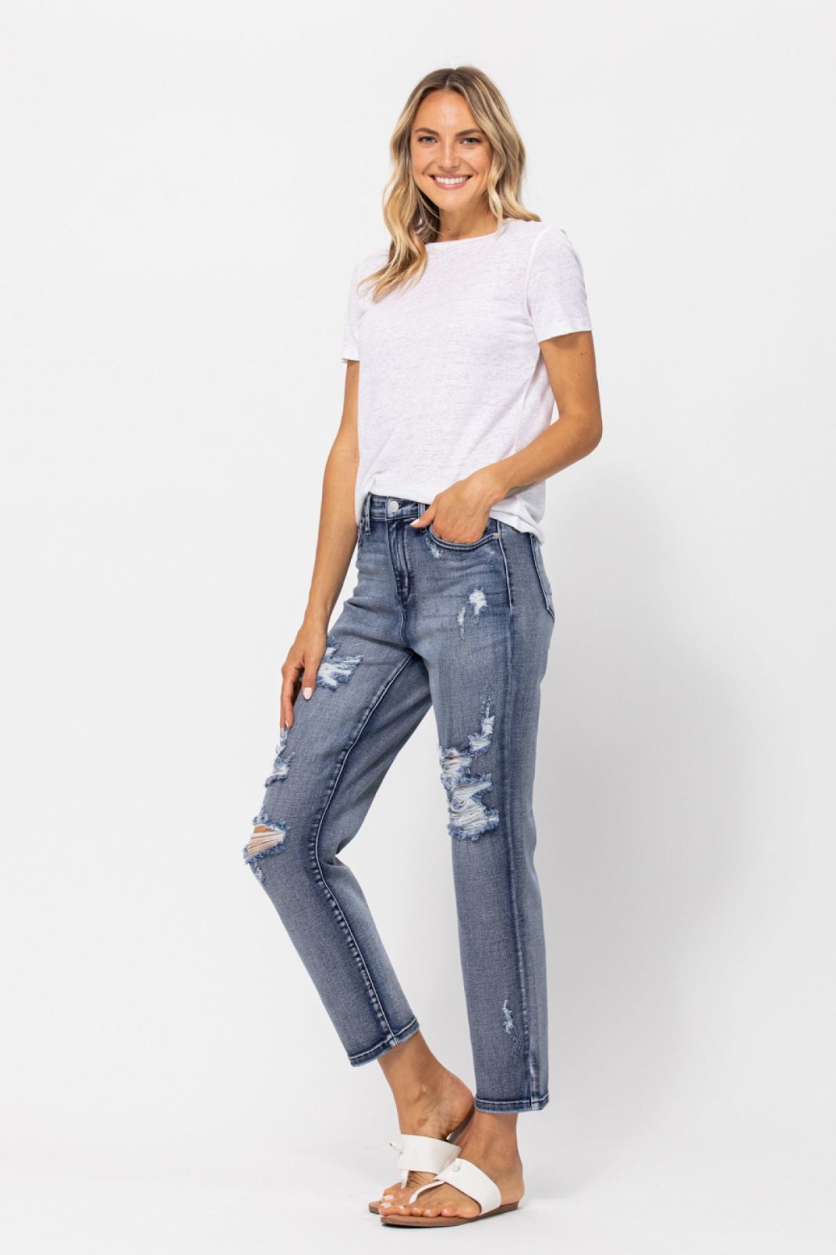 Mid-Rise Destroyed Boyfriend Jeans Ins Street