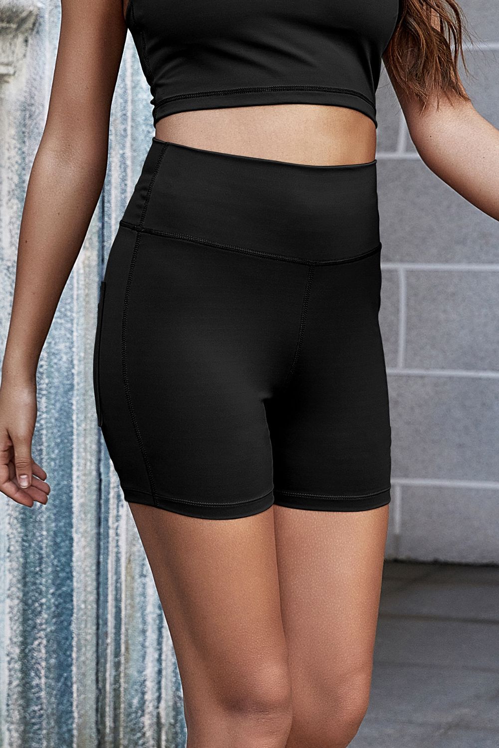 Exposed Seam Decorative Button Yoga Shorts Ins Street