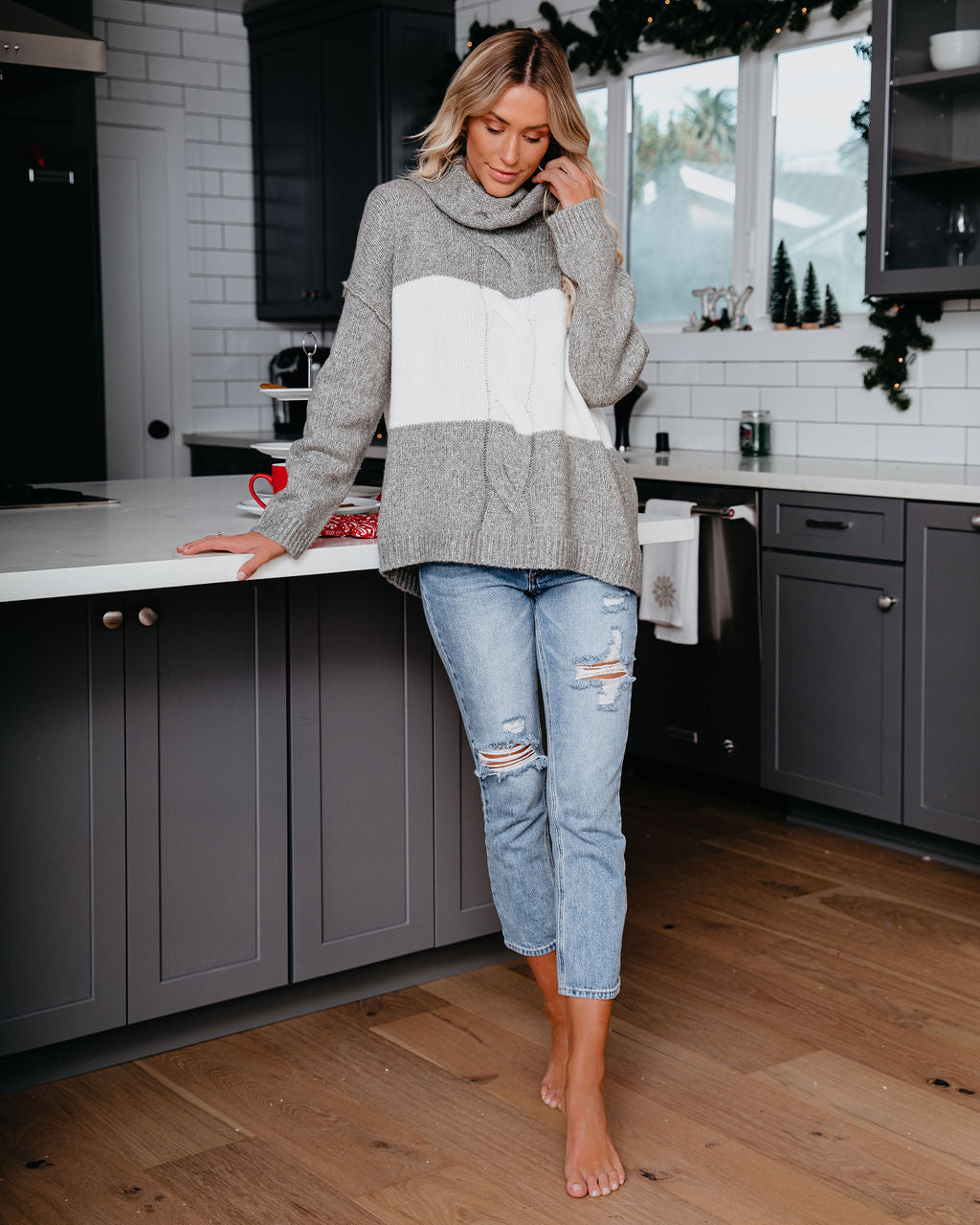 Cedar Turtleneck Colorblock Sweater - Heather Grey Ins Street