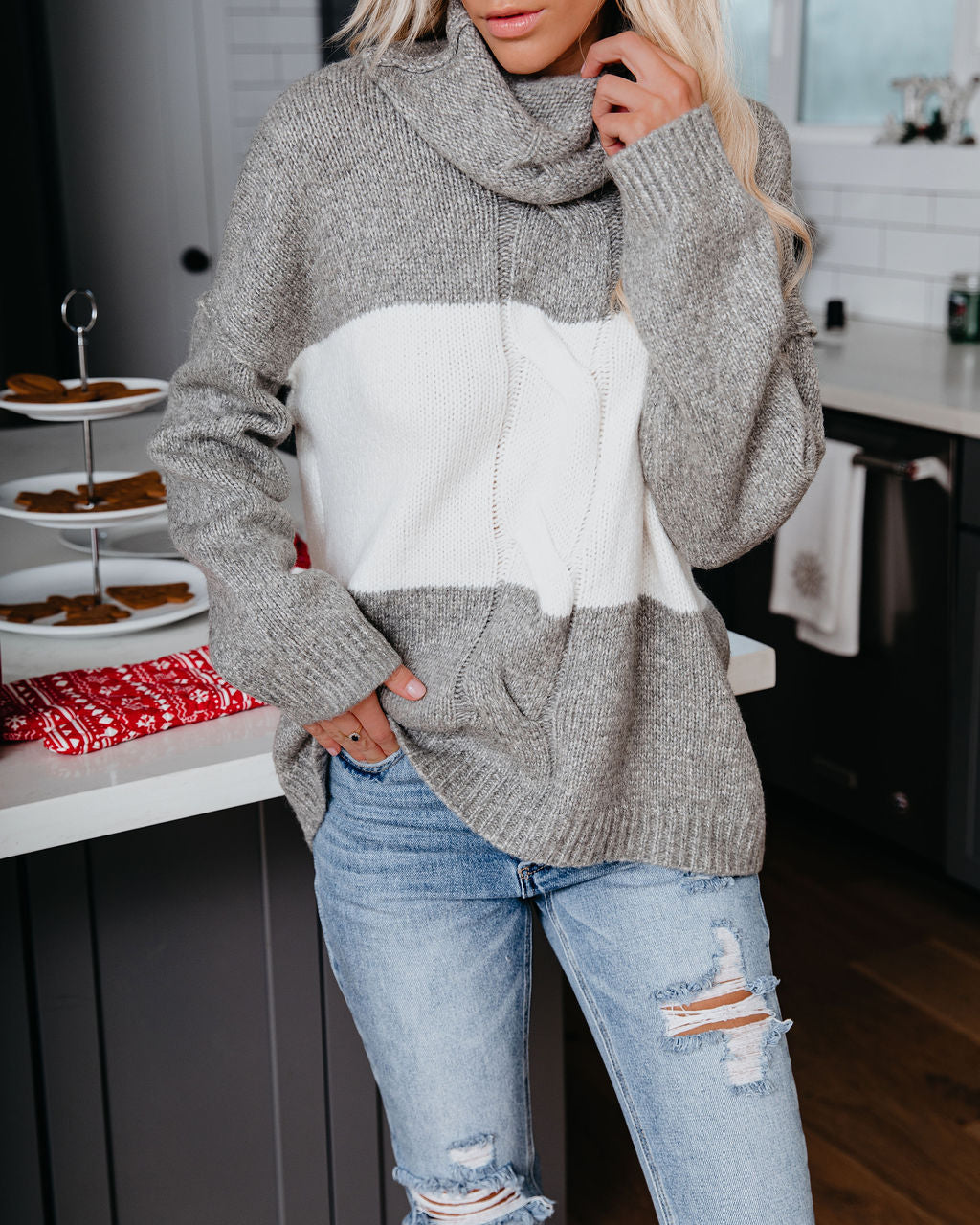 Cedar Turtleneck Colorblock Sweater - Heather Grey Ins Street