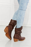 MMShoes Better in Texas Scrunch Cowboy Boots in Brown Ins Street