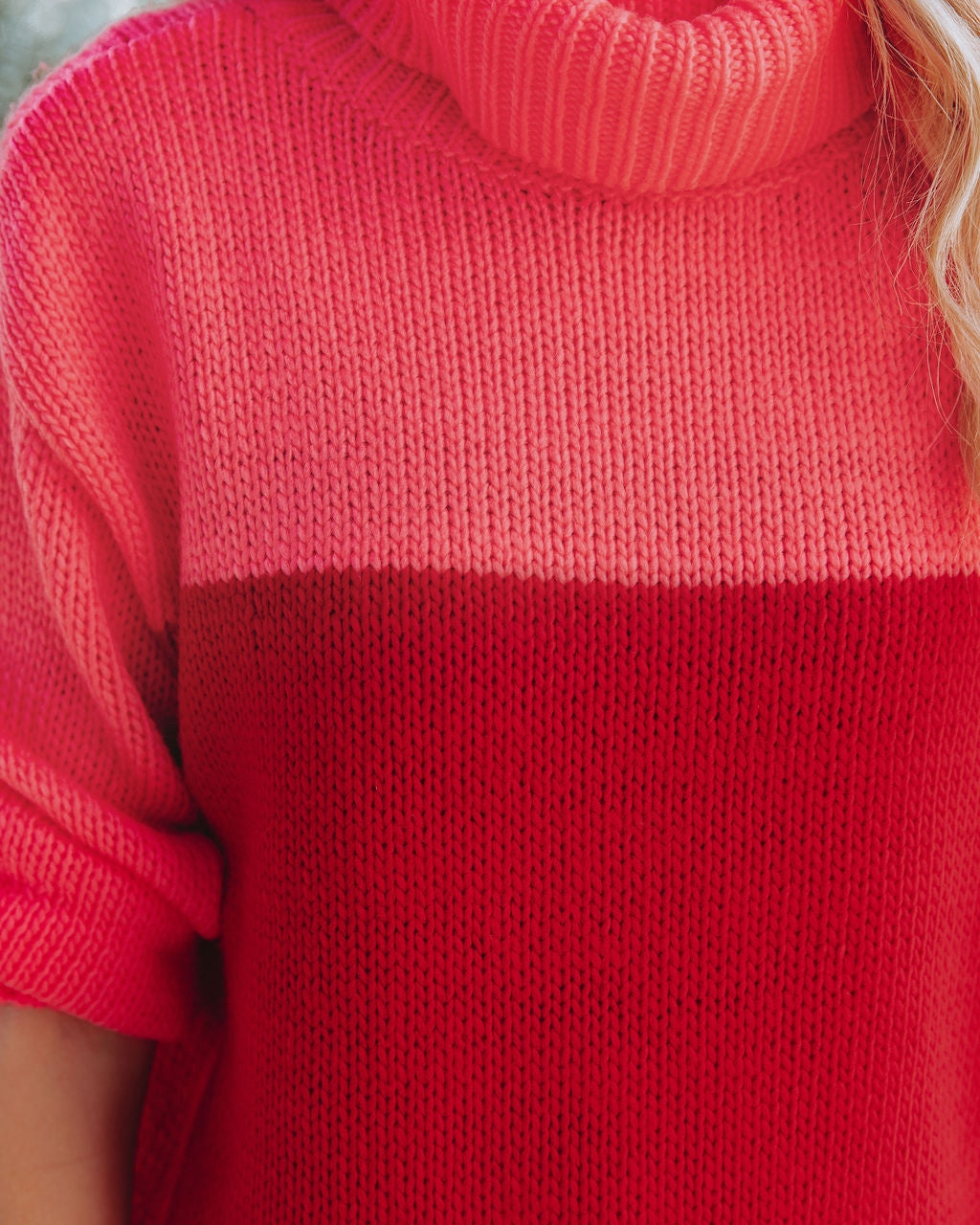 Derin Two-Tone Turtleneck Knit Sweater - Pink Red Ins Street