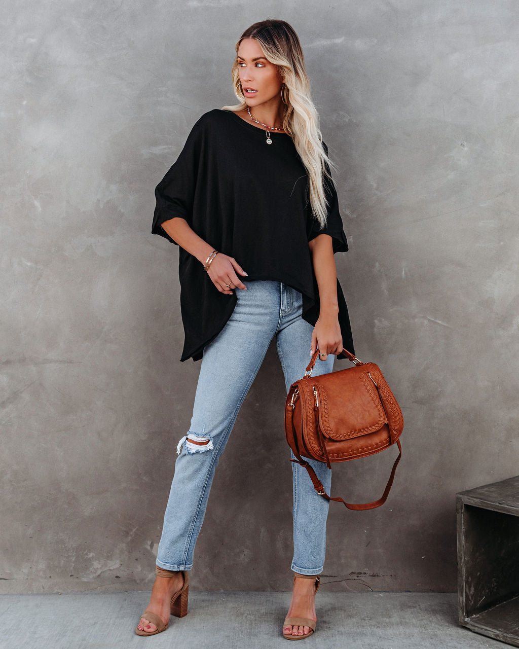 Effortless Cotton Blend Tee - Black Ins Street