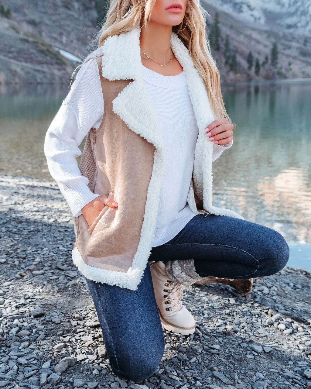 Goody Pocketed Sherpa Lined Vest - Sand Ins Street