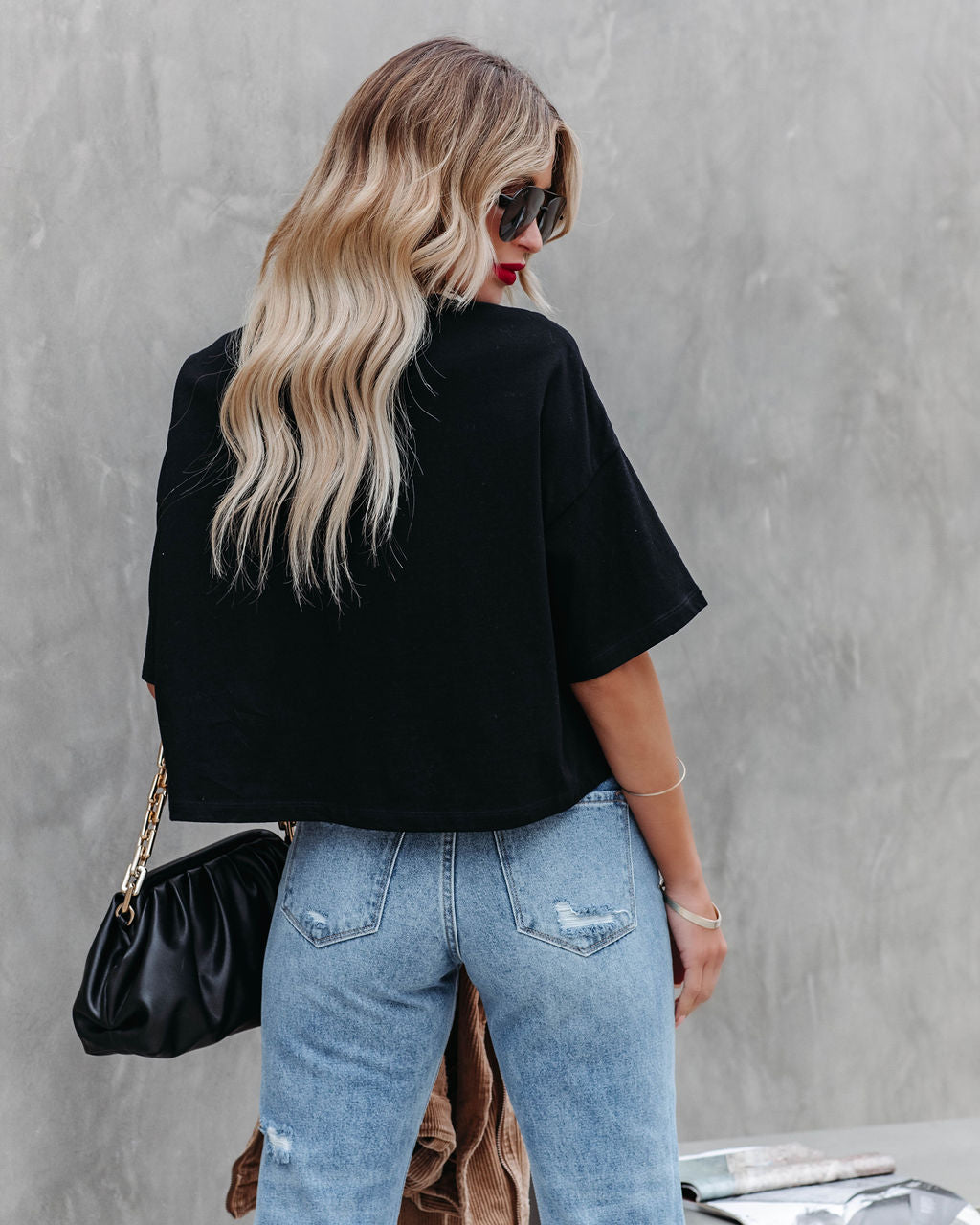 Her Cotton Cropped Tee - Black Ins Street