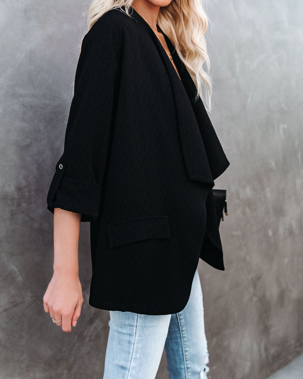 Streamline Pocketed Textured Blazer - Black Ins Street