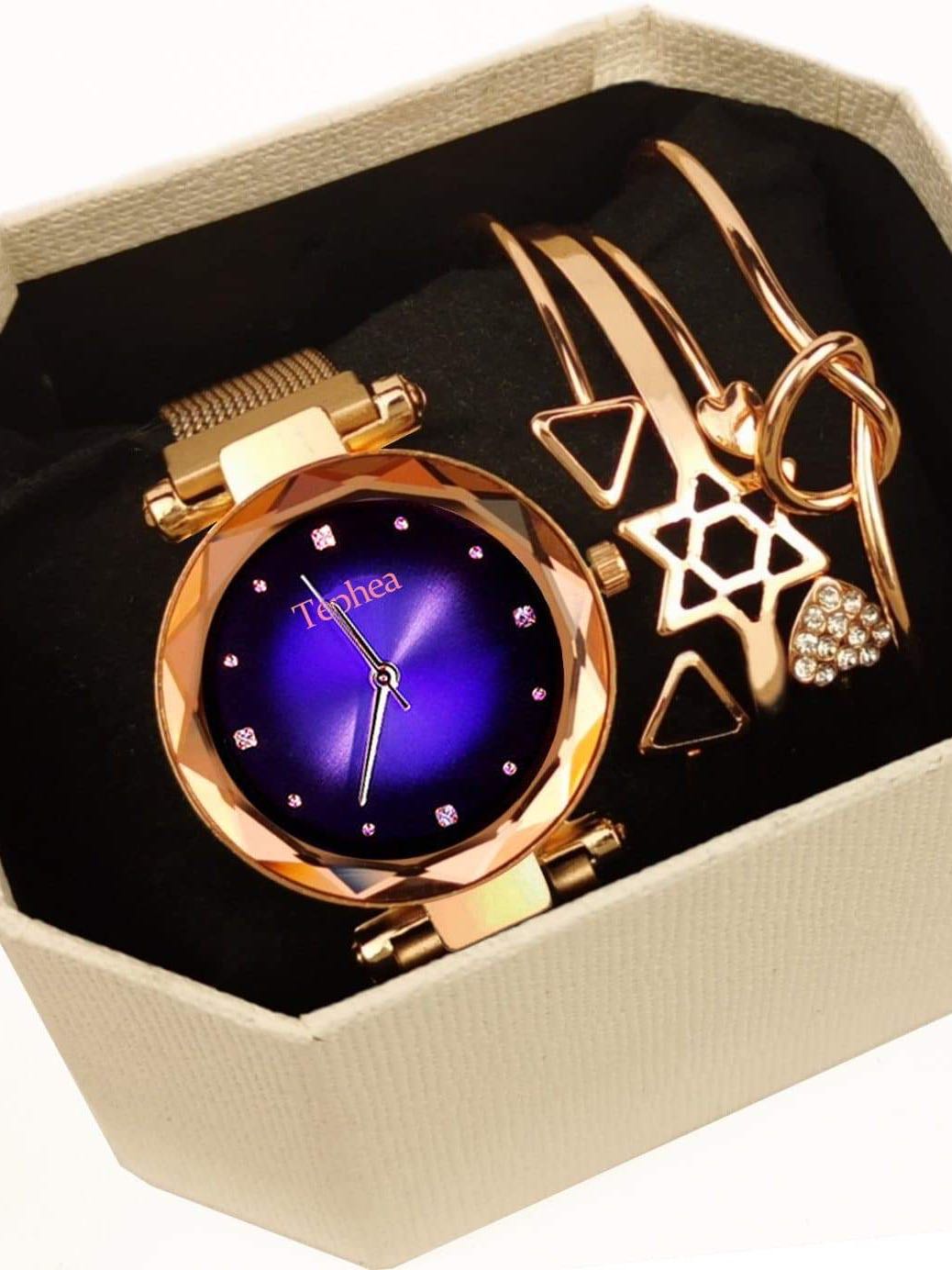 Women Quartz Watch With Bracelets Set Ins Street